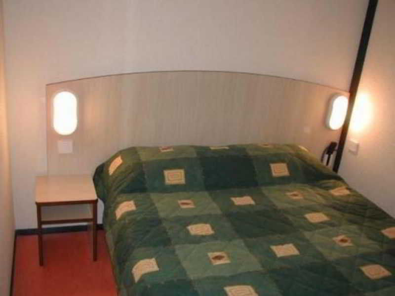 Hotelf1 Lyon Bourgoin-Jallieu L'Isle-d'Abeau Room photo