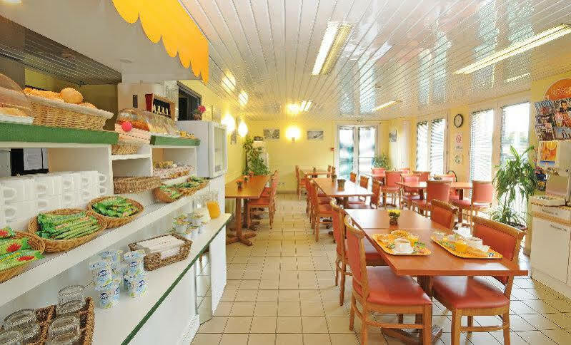 Hotelf1 Lyon Bourgoin-Jallieu L'Isle-d'Abeau Exterior photo